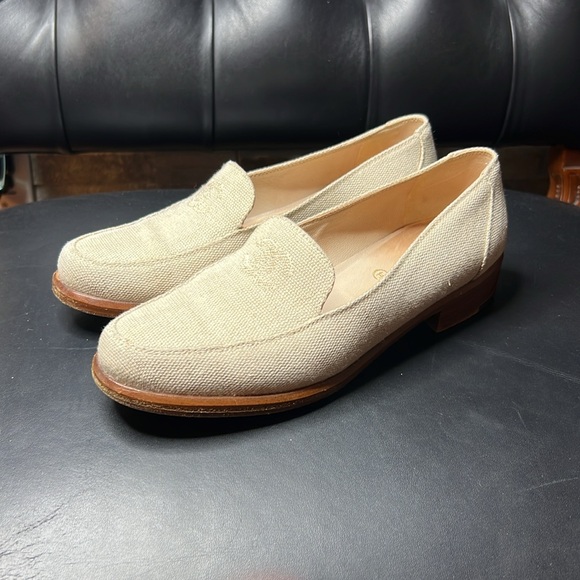 CHANEL Cream Interlocking CC Slip On Loafers Flats size 37 - Picture 2 of 7